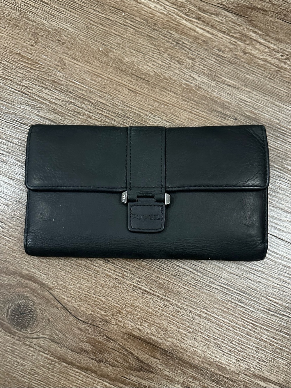 Fossil Black Leather Women's Wallet with Front Strap